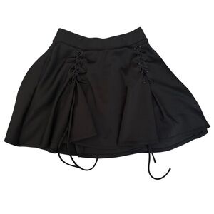 Hot Topic Black Lace-Up Flared Skirt Size Medium